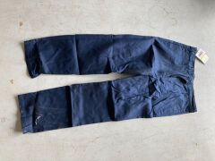**UNRESERVED** Quantity of approximately 31 x work pants - 2