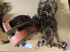**UNRESERVED** 1500kg chain block and tackle - 2