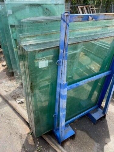 **UNRESERVED** Quantity of 30 x Ballustrade Clear Glass Panels