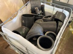 Quantity of 10 x IBC Crates of assorted poly pipe and fittings - 7