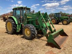Unreserved-2004 John Deere JD6620 Tractor with bucket attachment