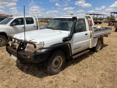 Unreserved-2000 Nissan Patrol ST Utility - 4