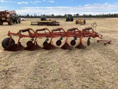 Unreserved-Mouldboard 5 farrow Plough - 4