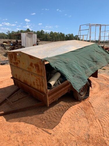 Unreserved-Box trailer with irrigation parts