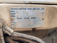 Unreserved-2006 Toyota Hilux 4x2 Ute - 11