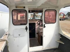 Reef Roamer Aluminium Fishing Boat With Swift Co trailer - 6