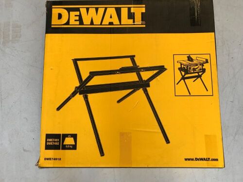 Unreserved DeWalt Scissor Table Saw Stand