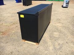 Unreserved 2019 10 Drawer Tool Cabinet and Workbench - 5