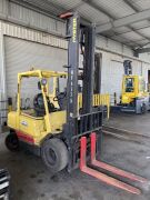 Hyster H 3.00DX 4- Wheel Counterbalance Forklift. Location: SA - 2
