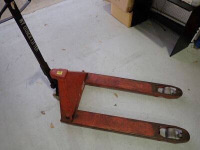 Pallet Jack (Located in Darra, QLD)